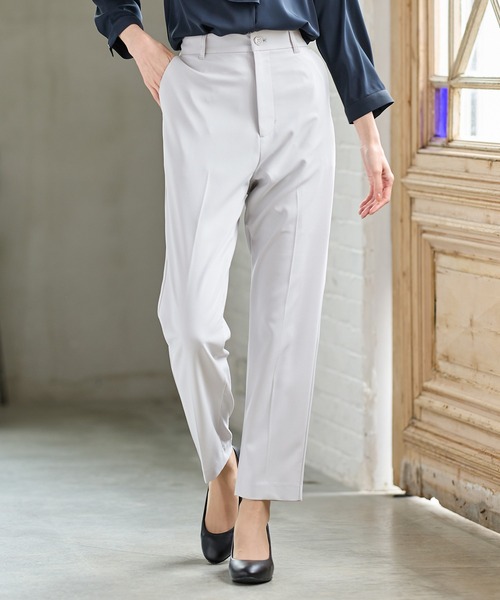 Honeys（ハニーズ）の「テーパードパンツ（股下６５ｃｍ）（スラックス・レディース・ブラック/ライトベージュ/ベージュ/ネイビー/グレイッシュベージュ・L/M/S/3L/LL）」の15枚目の写真