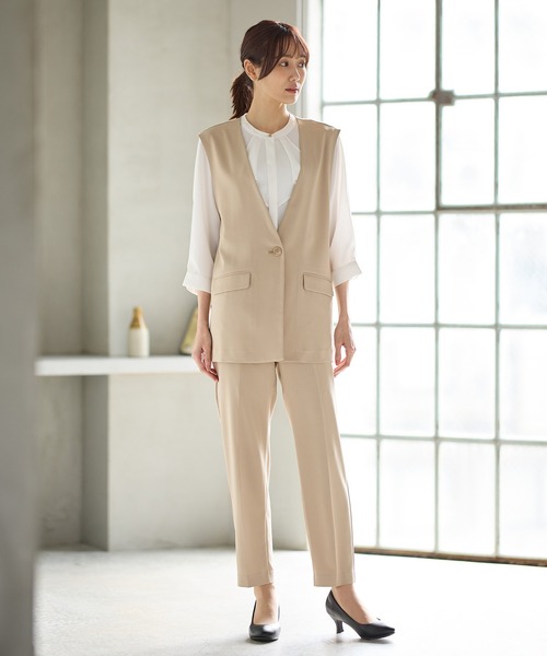 Honeys（ハニーズ）の「テーパードパンツ（股下６５ｃｍ）（スラックス・レディース・ブラック/ライトベージュ/ベージュ/ネイビー/グレイッシュベージュ・L/M/S/3L/LL）」の16枚目の写真