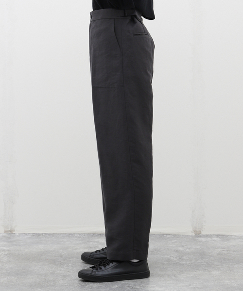 ATON(エイトン)の「【ATON / エイトン】COTTON HEMP SATIN BAKER PANTS(スラックス・メンズ・チャコールグレー・2/4/6)」の4枚目の写真