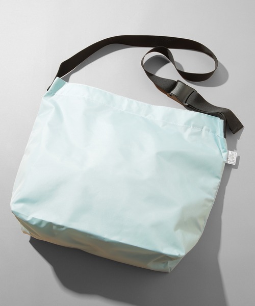 Drifter(ドリフター)の「【Drifter】PLAIN SHOULDER BAG(ショルダーバッグ・メンズ・ライトブルー/ライトピンク/ライトグリーン/ブラック/ブラウン/その他2/ダークインディゴブルー/マルチ・FREE)」の4枚目の写真