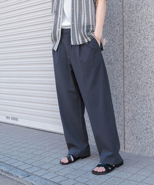 SENSE OF PLACE by URBAN RESEARCH（センスオブプレイスバイアーバンリサーチ）の「『イージーケア/セットアップ対応』ダブルタックワイドスラックス（スラックス・メンズ・ブラック/ライトベージュ/ブルー/グレー/ベージュ/チャコールグレー・SMALL/MEDIUM/LARGE）」の9枚目の写真