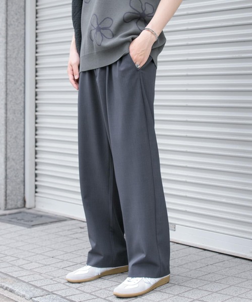 SENSE OF PLACE by URBAN RESEARCH（センスオブプレイスバイアーバンリサーチ）の「『イージーケア/セットアップ対応』ダブルタックワイドスラックス（スラックス・メンズ・ブラック/ライトベージュ/ブルー/グレー/ベージュ/チャコールグレー・SMALL/MEDIUM/LARGE）」の13枚目の写真