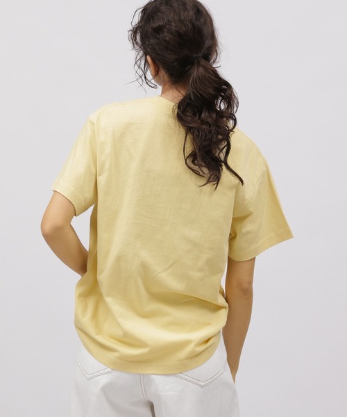 LAKOLE(ラコレ)の「グラフィックアーチロゴT / 116591(Tシャツ/カットソー・レディース・オフホワイト/チャコールグレー/イエロー系その他・SMALL/MEDIUM)」の20枚目の写真