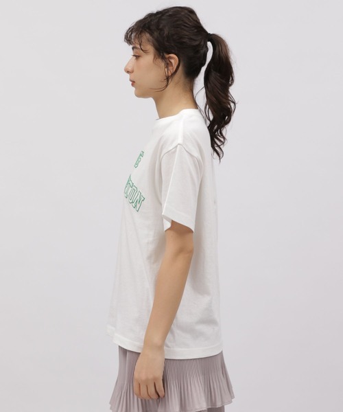 LAKOLE(ラコレ)の「グラフィックアーチロゴT / 116591(Tシャツ/カットソー・レディース・オフホワイト/チャコールグレー/イエロー系その他・SMALL/MEDIUM)」の10枚目の写真