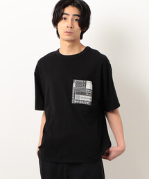 Purple&Yellow（パープルアンドイエロー）の「総柄胸ポケット半袖Ｔシャツ（Tシャツ/カットソー・メンズ）」