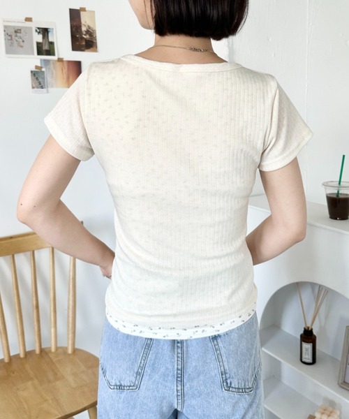 セール】フラワー柄レイヤードコンパクト半袖トップス（Tシャツ