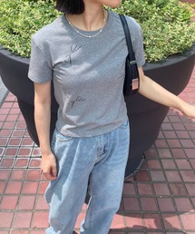 シンプルリボンデザインTシャツ