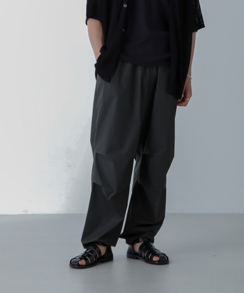 NANO universe（ナノユニバース）の「ライトウェイトイージーパンツ（その他パンツ・メンズ・カーキ/ホワイト/チャコール/ネイビー・S/M/L/XL）」の12枚目の写真