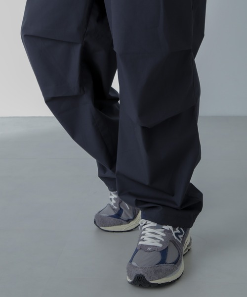 NANO universe（ナノユニバース）の「ライトウェイトイージーパンツ（その他パンツ・メンズ・カーキ/ホワイト/チャコール/ネイビー・S/M/L/XL）」の15枚目の写真