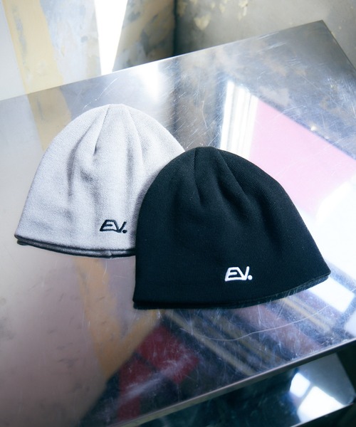 ENVYM（アンビー）の「【wondervisitor×ENVYM】EVロゴビーニー（ニットキャップ/ビーニー・レディース・ブラック/グレー・FREE）」の18枚目の写真