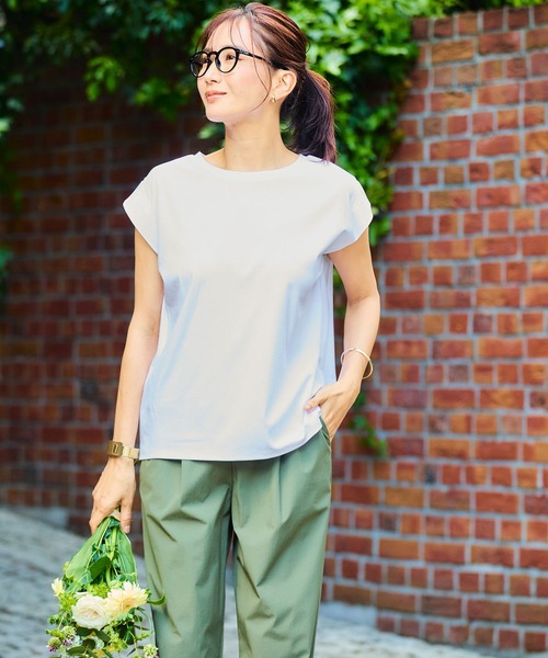 CROSS FUNCTION(クロスファンクション)の「《シワになりにくい・ヨレにくい》正解ノースリーブTシャツ【CF/クロスファンクション】(Tシャツ/カットソー・レディース・ブラック/サックスブルー/オフホワイト/ラベンダー・M/L/LL/3L/4L)」の10枚目の写真