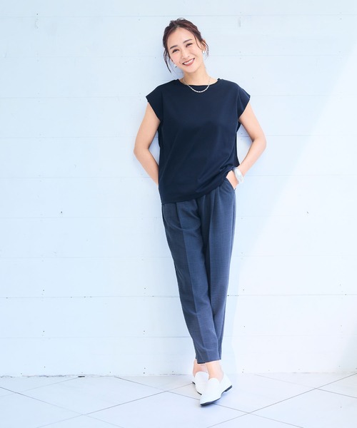 CROSS FUNCTION(クロスファンクション)の「《シワになりにくい・ヨレにくい》正解ノースリーブTシャツ【CF/クロスファンクション】(Tシャツ/カットソー・レディース・ブラック/サックスブルー/オフホワイト/ラベンダー・M/L/LL/3L/4L)」の20枚目の写真