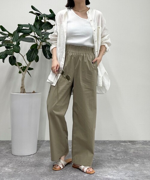 fredy emue（フレディエミュ）の「【新色登場】綿ナイロンストレッチセミワイドパンツ（その他パンツ・レディース・ベビーピンク/カーキ/ベージュ/ブラック・38/36）」の16枚目の写真