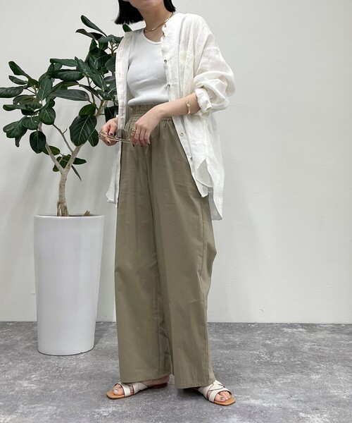 fredy emue（フレディエミュ）の「【新色登場】綿ナイロンストレッチセミワイドパンツ（その他パンツ・レディース・ベビーピンク/カーキ/ベージュ/ブラック・38/36）」の17枚目の写真