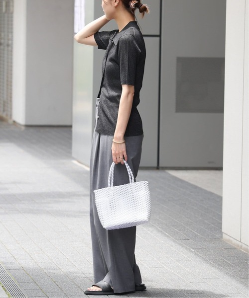 JOURNAL STANDARD relume（ジャーナルスタンダード　レリューム）の「ラメ混リブポロプルオーバー（ニット/セーター・レディース・ブラック/ブラウン・FREE）」の4枚目の写真