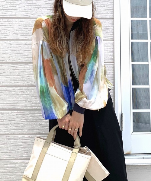 Q（キュー）の「ニュアンスカラーブルゾン（ブルゾン・レディース・グリーン系/イエロー系・MEDIUM）」の10枚目の写真