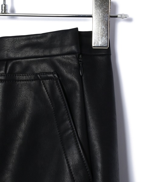VIS（ビス）の「ヴィンテージライク合皮ミニスカート（スカート・レディース・ブラック/ダークブラウン/ピンク・S/M）」の11枚目の写真