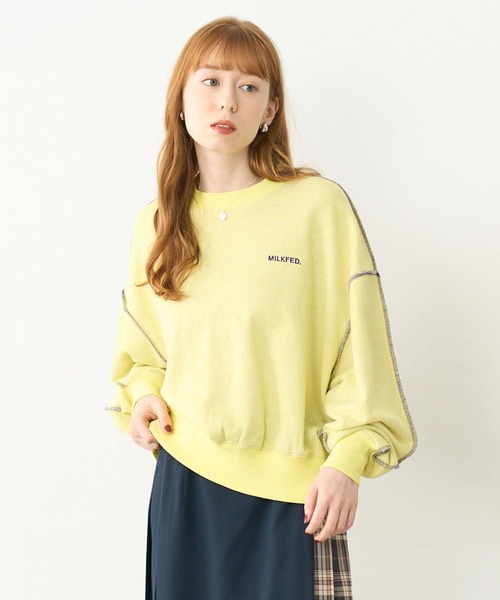 MILKFED.(ミルクフェド)の「OVERLOCK STICHED SWEAT TOP(スウェット・レディース・ネイビー/イエロー/ブルー・ONE SIZE)」の1枚目の写真