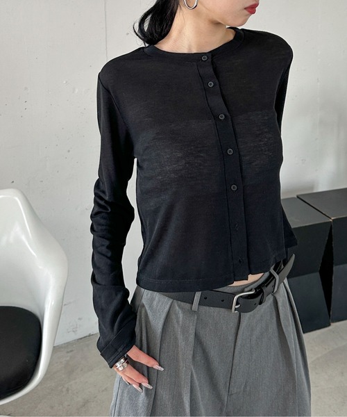 feepur(フェピュール)の「シアーリブカーディガン(カーディガン/ボレロ・レディース・オフホワイト/ブラック/グレー/ブラウン・MEDIUM)」の14枚目の写真