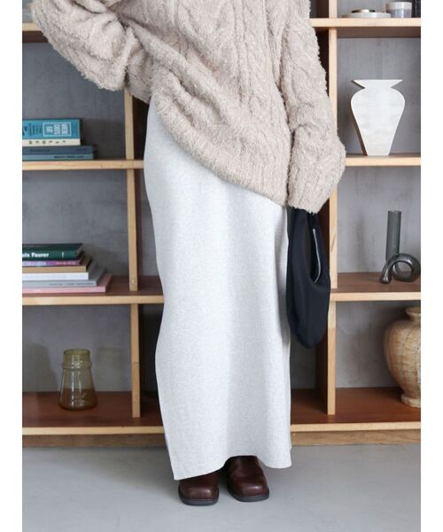 Ungrid（アングリッド）の「サイドスリットリブニットスカート（スカート・レディース・ライトグレー/パープル/グレー・FREE）」の2枚目の写真
