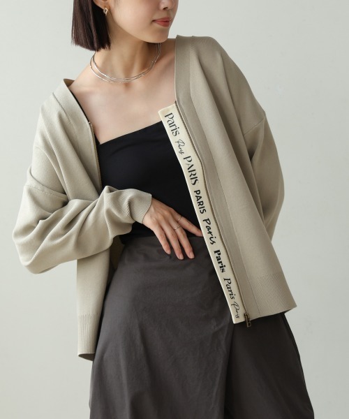 Bou Jeloud（ブージュルード）の「超軽量ロゴPTZIPカーディガン