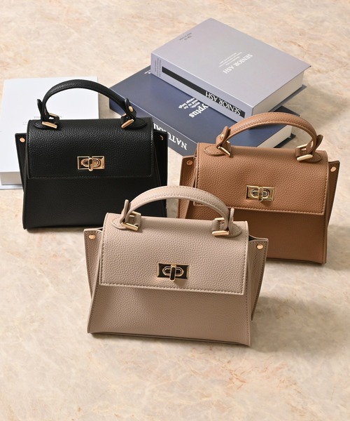 Honeys（ハニーズ）の「金具使いフラップバッグ（ハンドバッグ・レディース・ブラウン/ブラック/グレイッシュベージュ・FREE）」の19枚目の写真