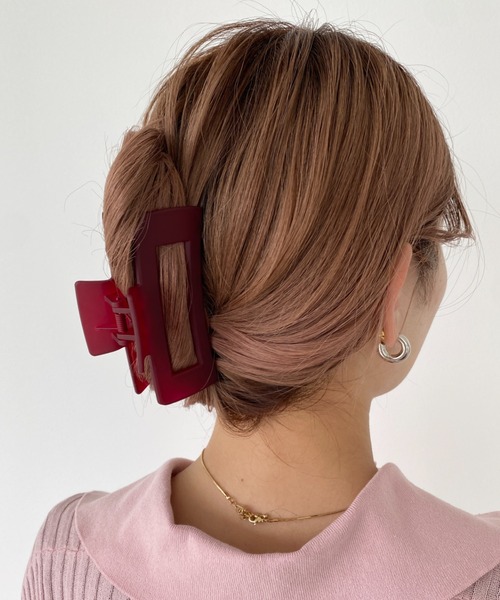 ciite'（シーテ）の「マットデザインヘアクリップ（バレッタ/ヘアクリップ・レディース・グリーン/ブラック/グレー/ダークグリーン/ブルー/イエロー/ピンク/レッド/ベージュ・FREE）」の9枚目の写真