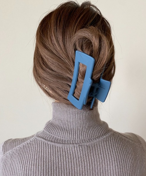 ciite'（シーテ）の「マットデザインヘアクリップ（バレッタ/ヘアクリップ・レディース・グリーン/ブラック/グレー/ダークグリーン/ブルー/イエロー/ピンク/レッド/ベージュ・FREE）」の6枚目の写真