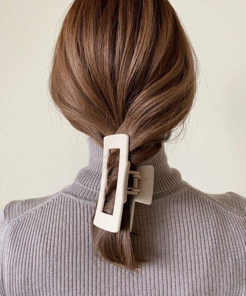 ciite'（シーテ）の「マットデザインヘアクリップ（バレッタ/ヘアクリップ・レディース・グリーン/ブラック/グレー/ダークグリーン/ブルー/イエロー/ピンク/レッド/ベージュ・FREE）」の16枚目の写真