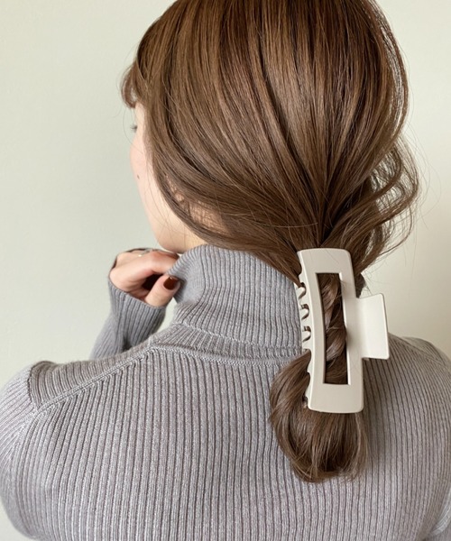 ciite'（シーテ）の「マットデザインヘアクリップ（バレッタ/ヘアクリップ・レディース・グリーン/ブラック/グレー/ダークグリーン/ブルー/イエロー/ピンク/レッド/ベージュ・FREE）」の21枚目の写真