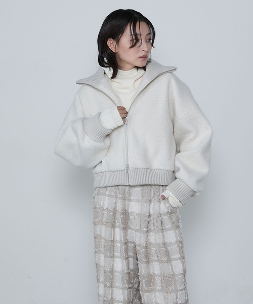 le ELMi(ルエルミ)の「Double-zip boucle high-necked blouson / ダブルジップ ブークレ ハイネックブルゾン(ブルゾン・レディース・チャコール/ブラック/アイボリー・FREE)」の18枚目の写真