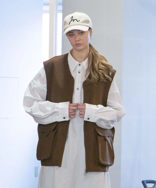 my beautiful landlet（マイビューティフルランドレット）の「【my beautiful landlet】MELTON FABRIC VEST（ベスト・メンズ・ネイビー/オートミール/ブラウン/ブラック・1/0）」の3枚目の写真