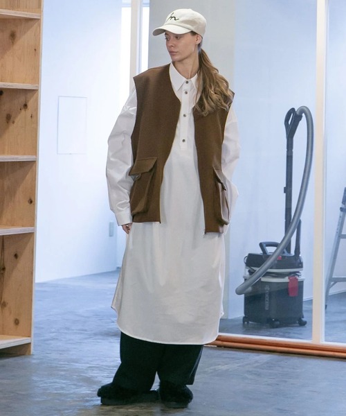 my beautiful landlet（マイビューティフルランドレット）の「【my beautiful landlet】MELTON FABRIC VEST（ベスト・メンズ・ネイビー/オートミール/ブラウン/ブラック・1/0）」の9枚目の写真