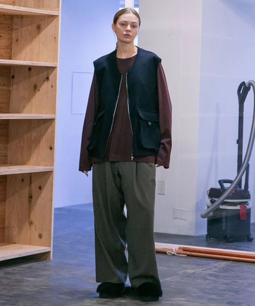 my beautiful landlet（マイビューティフルランドレット）の「【my beautiful landlet】MELTON FABRIC VEST（ベスト・メンズ・ネイビー/オートミール/ブラウン/ブラック・1/0）」の17枚目の写真