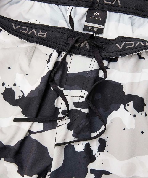 RVCA（ルーカ）の「RVCA メンズ STASH YOGGER STRETCH ウォークパンツ/ショートパンツ/ルーカストレッチ吸汗性能ショートパンツ（その他パンツ・メンズ・ブラック×ホワイト・SMALL/MEDIUM/LARGE/X-LARGE）」の9枚目の写真