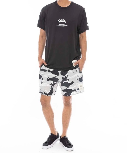 RVCA（ルーカ）の「RVCA メンズ STASH YOGGER STRETCH ウォークパンツ/ショートパンツ/ルーカストレッチ吸汗性能ショートパンツ（その他パンツ・メンズ・ブラック×ホワイト・SMALL/MEDIUM/LARGE/X-LARGE）」の2枚目の写真
