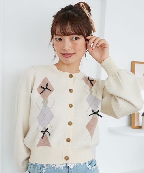 MAJESTIC LEGON(マジェスティックレゴン)の「アーガイル柄リボンカーデ(カーディガン/ボレロ・レディース・ホワイト系その他2/レッド系その他2/ブルー系その他4/グレー系その他・MEDIUM)」の8枚目の写真