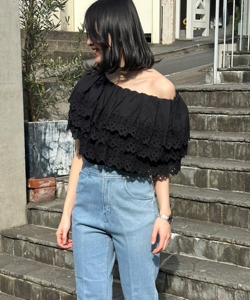 JENNE(ジェンヌ)の「2WAYボリュームレースブラウス(その他トップス・レディース・ブラック/ホワイト・LARGE/MEDIUM/SMALL)」の18枚目の写真