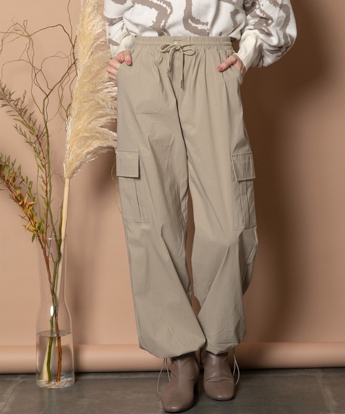 Bou Jeloud（ブージュルード）の「ストレッチカーゴパンツ（カーゴパンツ・レディース・ブラック/カーキ/ベージュ・38）」の2枚目の写真