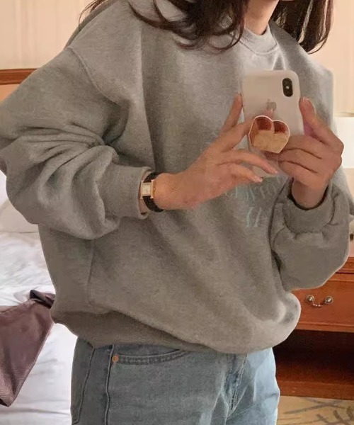 efill（エフィル）の「プリント 長袖 ベルベット / スウェット（スウェット・レディース・グレー・FREE）」の4枚目の写真