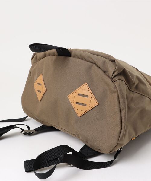 KELTY（ケルティ）の「【KELTY】CLASSIC DAYPACK（バックパック/リュック・レディース・オリーブドラブ/ブラウン/ブラック・FREE）」の4枚目の写真