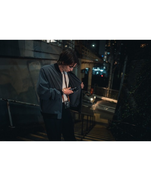 glamb（グラム）の「Photographer's (not)Bomber Jacket / フォトグラファーズノットボマージャケット（ブルゾン・メンズ・ブラック/グレー・S/M/L）」の13枚目の写真