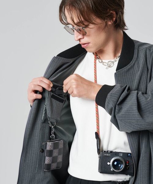 glamb（グラム）の「Photographer's (not)Bomber Jacket / フォトグラファーズノットボマージャケット（ブルゾン・メンズ・ブラック/グレー・S/M/L）」の11枚目の写真