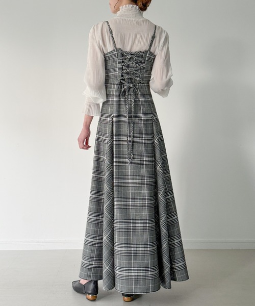 chico レースレイヤーフレアキャミワンピース グレー Chico レースレイヤードフレアキャミワンピース chico レースレイヤー