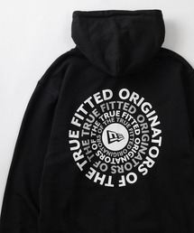 NEW ERA（ニューエラ）の「【NEW ERA/ニューエラ】Circle OOTTF グラデーションカラー ミニロゴ＆バックBIGサークルロゴデザイン プルオーバーフーディー/プルパーカー/裏毛（パーカー・メンズ）」
