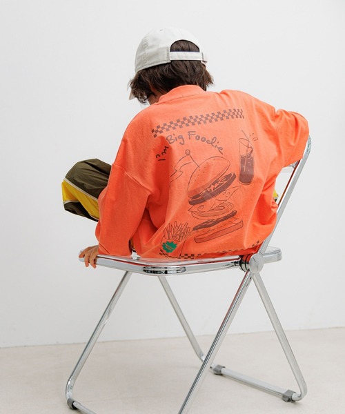 BAYFLOW（ベイフロー）の「[綿100%]アソートプリントBIGロンT(KIDS)（Tシャツ/カットソー・キッズ・オレンジ/アイボリー/ブルー・110cm/120cm/130cm/140cm/150cm）」の3枚目の写真