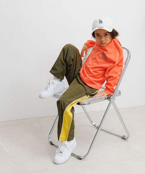 BAYFLOW（ベイフロー）の「[綿100%]アソートプリントBIGロンT(KIDS)（Tシャツ/カットソー・キッズ・オレンジ/アイボリー/ブルー・110cm/120cm/130cm/140cm/150cm）」の8枚目の写真