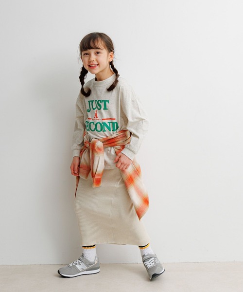 BAYFLOW（ベイフロー）の「[綿100%]アソートプリントBIGロンT(KIDS)（Tシャツ/カットソー・キッズ・オレンジ/アイボリー/ブルー・110cm/120cm/130cm/140cm/150cm）」の12枚目の写真