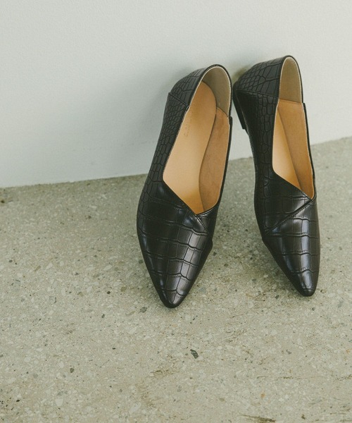 GLOBAL WORK（グローバルワーク）の「らくっションポインテッドバブーシュ/282406（パンプス・レディース・アイボリー/シルバー/ブラック/ブラック系その他/ブラック系その他2/ベージュ/ゼブラ/ホワイト系その他3・MEDIUM/LARGE/SMALL）」の4枚目の写真