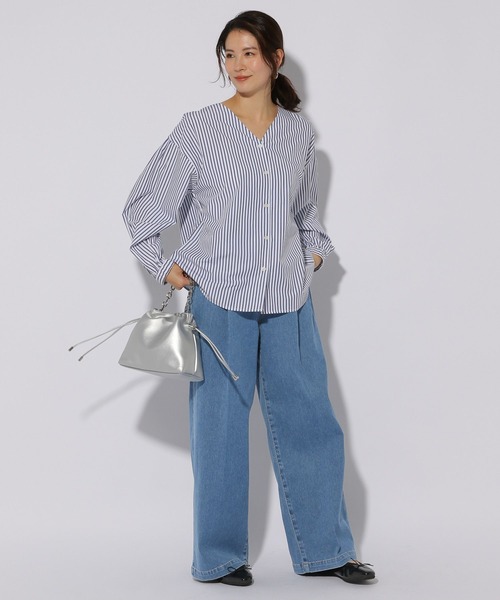 Elura（エルーラ）の「アイロンいらずVネックシャツ/253569（シャツ/ブラウス・レディース・ベージュ/ネイビー/オレンジ・FREE）」の8枚目の写真